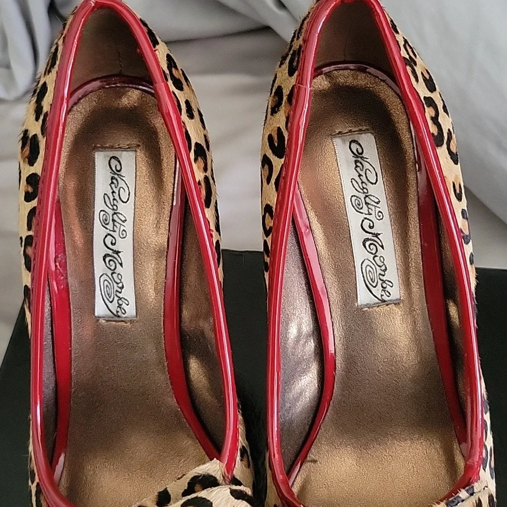 Naughty Monkey Heels - Picture 3 of 7